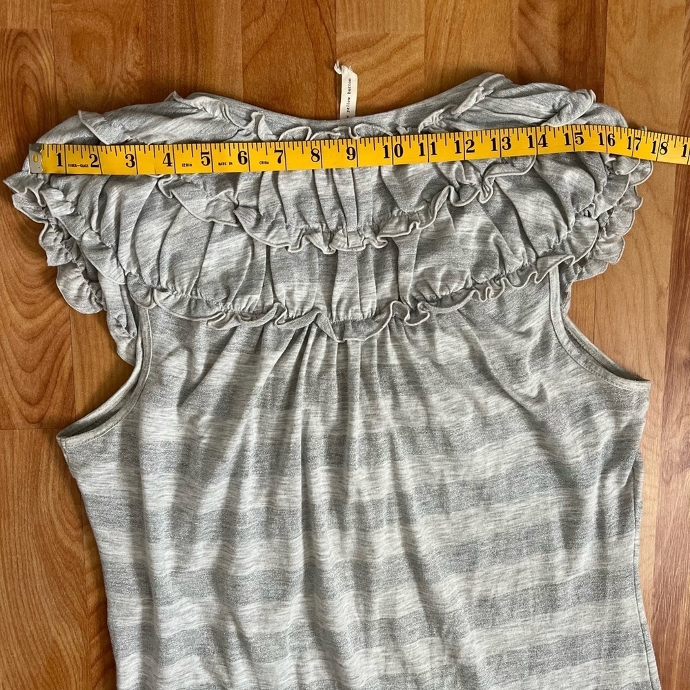 Anthropologie 2pc Bundle Silver Gray Gem Detail Sweater + Flutter Cap Sleeve tee - Picture 6 of 16